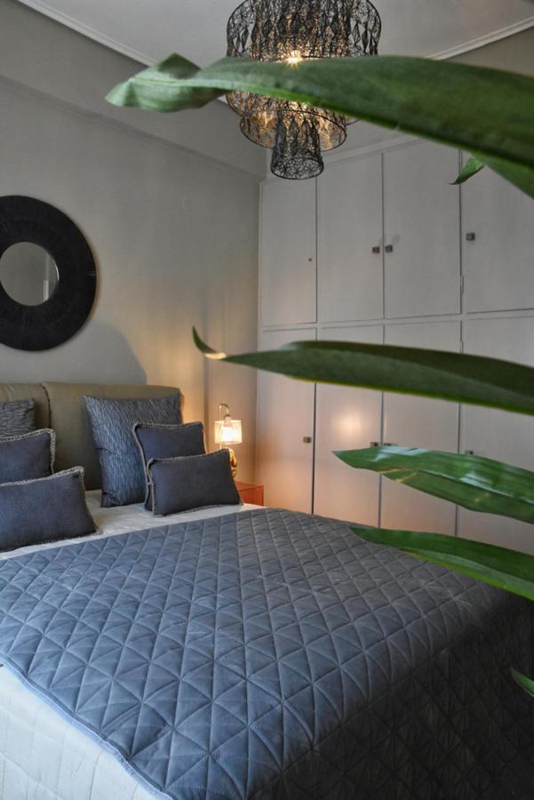 Pepromeno Luxury Apartment In The City Center Kalamata Exteriör bild